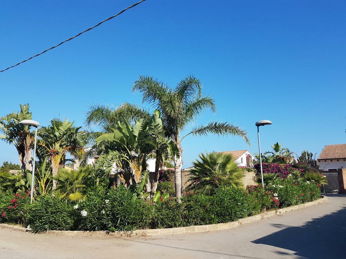 Mansarda Con Vista Piscina Villa Campofelice Di Roccella Eksteriør billede